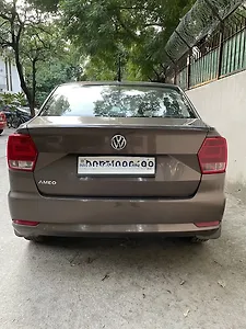 2017 Volkswagen Ameo Comfortline 1.2L (P) 1 2017 Volkswagen Ameo Comfortline 1.2L (P) 1