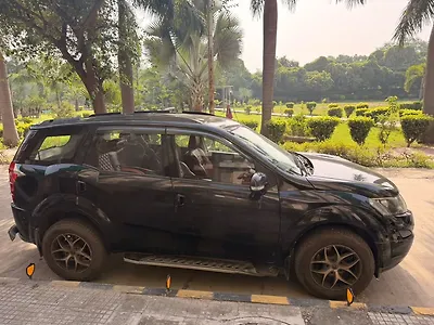 2017 Mahindra XUV500 W4 1.99 1