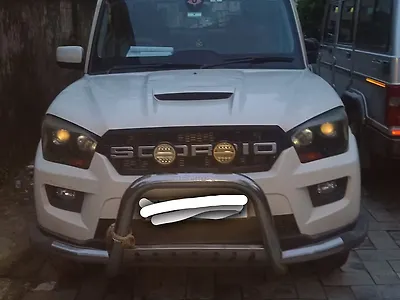 2015 Mahindra Scorpio S10 1