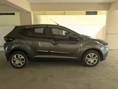 Second Hand Tata Altroz XT Petrol in Rajahmundry