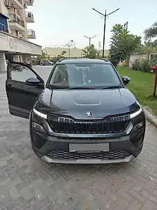 2025 Skoda Kylaq Signature Petrol Turbo Manual 1