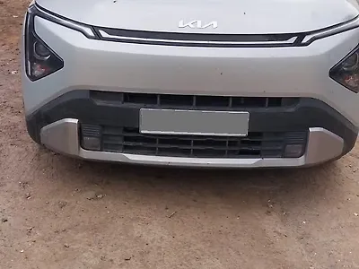Second Hand Kia Carens Gravity 1.5 Diesel MT in Damoh