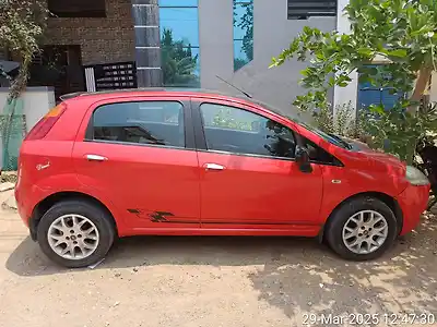 2013 फिएट पुंटो इमोशन 90hp 1