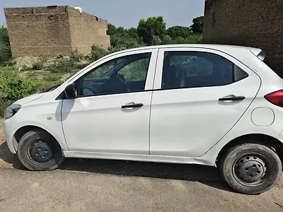 2017 Tata Tiago Revotron XM (O) [2016-2019] 1