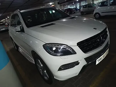 2015 Mercedes-Benz M-Class ML 350 CDI 1 2015 Mercedes-Benz M-Class ML 350 CDI 1