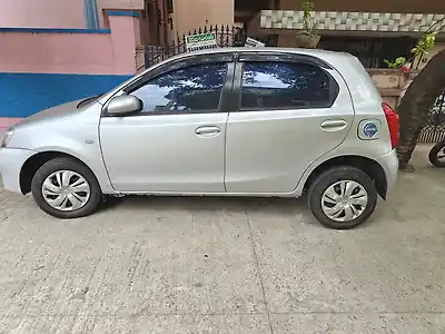 2012 टोयोटा इटियोस जीडी 1