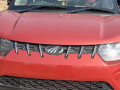 Second Hand महिंद्रा kuv100 k8 5 str in मथुरा