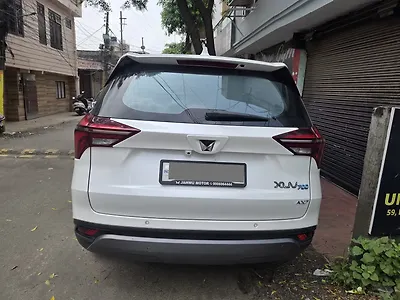 2025 Mahindra XUV700 AX7 2WD Petrol 2.0L Turbo Manual 7 STR 1