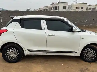 2020 मारुति सुज़ुकी स्विफ़्ट lxi 1