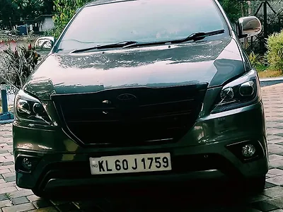 Second Hand Toyota Innova 2.5 GX 8 STR in Kottayam