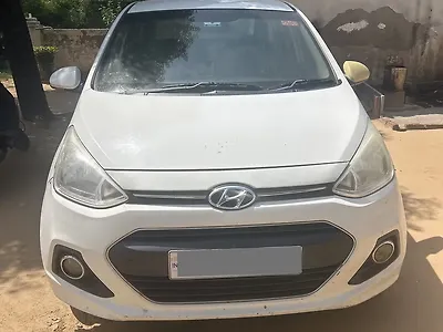 2015 Hyundai Xcent Base 1.1CRDi [2014-2016] 1