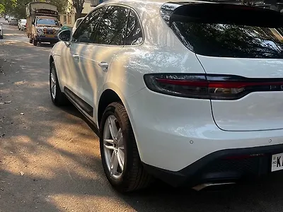 2022 Porsche Macan Base