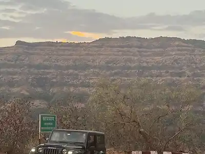 2021 महिंद्रा थार LX Hard Top Petrol AT 4WD [2021-2022] 1