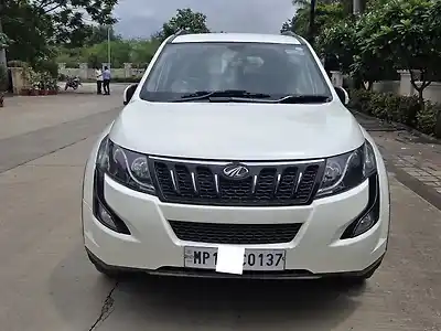 2018 महिंद्रा XUV500 w7 [2018-2020] 1
