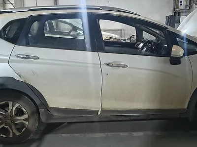 2018 Honda WR-V VX MT Diesel 1