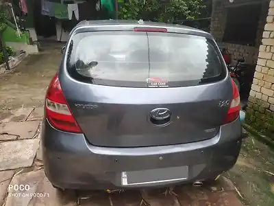 2010 हुंडई i20 मैग्ना 1.2 1 2010 हुंडई i20 मैग्ना 1.2 1