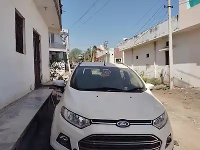 Second Hand फ़ोर्ड ईकोस्पोर्ट टाइटेनियम 1.5l tdci in बंसवारा