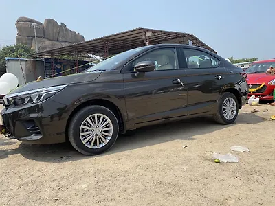 Second Hand Honda City V CVT Petrol in Warangal