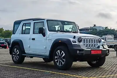 2025 Mahindra Thar Roxx AX7 L 4WD Diesel 2.2L Turbo Automatic Mocha Intrs 1