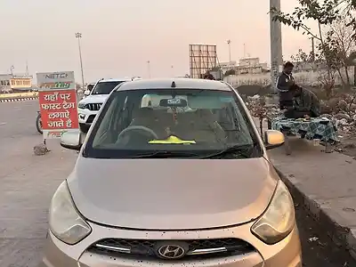 2013 हुंडई i10 1.2  लीटर कप्पा मैग्ना स्पेशल इडिशन 1