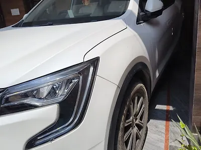 2024 Mahindra XUV700 AX 7 Luxury Pack Petrol AT 7 STR [2023-2024] 1