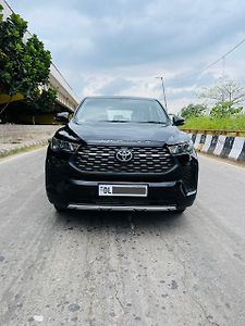 2023 Toyota Innova Hycross GX Petrol Automatic (CVT) 7 STR 1 2023 Toyota Innova Hycross GX Petrol Automatic (CVT) 7 STR 1