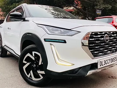 Second Hand Nissan Kicks XV Premium (O) Turbo 1.3 Dual Tone in Delhi