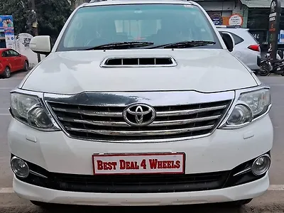 2016 Toyota Fortuner 2.8 4x2 MT [2016-2020] 1
