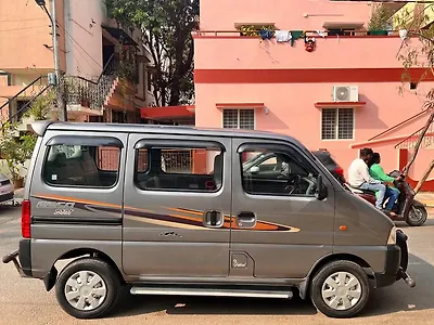 2022 Maruti Suzuki Eeco 7 STR STD (O)