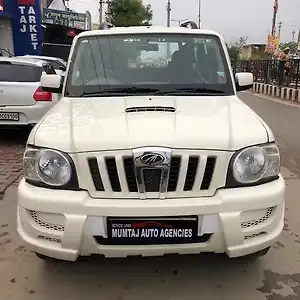 2013 महिंद्रा स्कॉर्पियो एलएक्स BS-IV 1