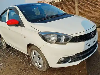 Second Hand टाटा टिगोर रेवोटॉर्क xm in सतना