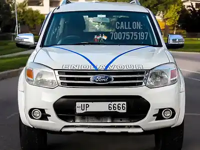Second Hand फ़ोर्ड एंडेवर 2.5 लीटर 4x2 in लखनऊ