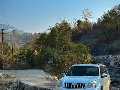 Second Hand Toyota Prado VX in Dehradun