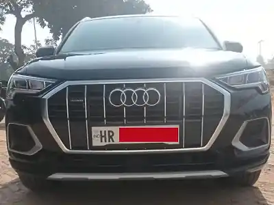 Second Hand ऑडी q3 40 tfsi प्रीमियम प्लस in मेरठ