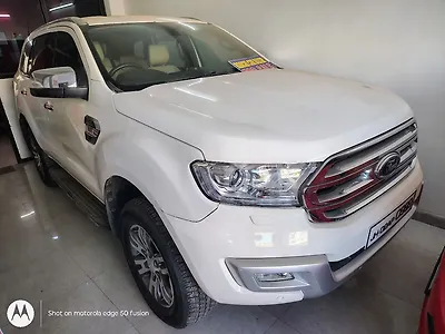 2017 Ford Endeavour Trend 2.2 4x4 MT 1