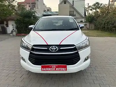 Second Hand टोयोटा इनोवा क्रिस्टा gx 2.4 7 सीटर in जालंधर