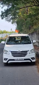 2014 Toyota Innova 2.5 G 7 STR BS-IV 1 2014 Toyota Innova 2.5 G 7 STR BS-IV 1
