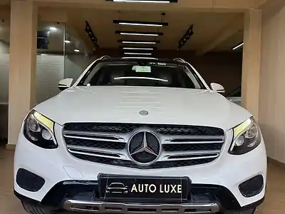 Second Hand मर्सिडीज़ बेंज़ GLC 220 डी सीबीयू in लखनऊ