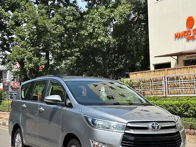 Second Hand Toyota Innova Crysta GX 2.4 AT 7 STR in Chandigarh