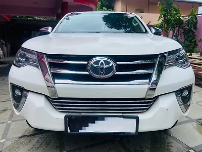 Second Hand Toyota Fortuner 2.8 4x4 AT in Mumbai