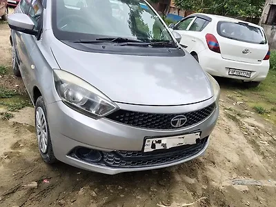Second Hand Tata Tiago Revotron XZ in Meerut