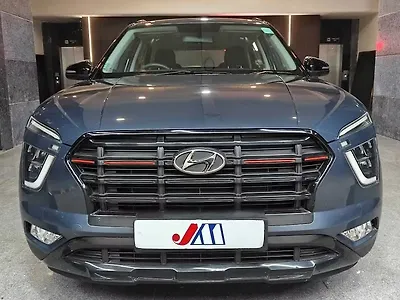 Second Hand Hyundai Creta S Plus 1.5 Petrol Knight Dual Tone in Ahmedabad