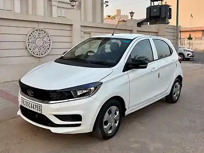 2022 टाटा टियागो xt [2020-2023] 1