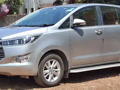 2016 टोयोटा इनोवा क्रिस्टा 2.4 vx 8 str [2016-2020] 1