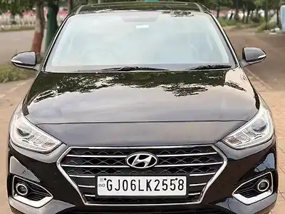 Second Hand हुंडई वरना sx (o) 1.6 crdi in राजकोट