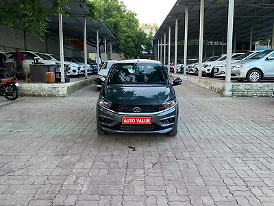 2022 Tata Tiago XT [2020-2023] 1