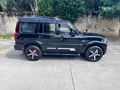 2023 Mahindra Scorpio S Diesel Turbo Manual 7 STR