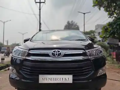 Second Hand टोयोटा इनोवा क्रिस्टा 2.4 vx 7 str [2016-2020] in रायपुर