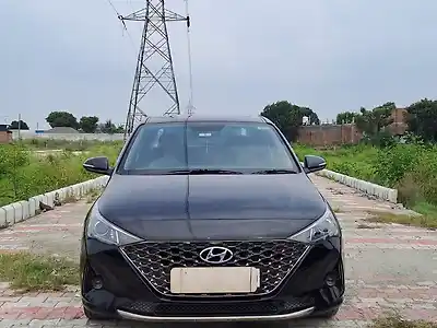Second Hand हुंडई वरना sx (o) 1.5 crdi in रुद्रपुर