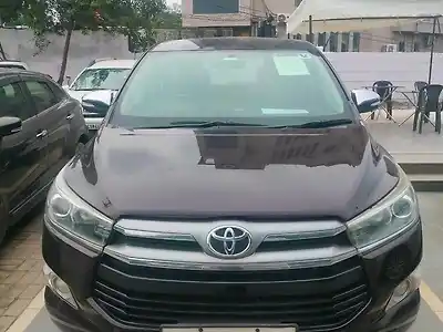 Second Hand टोयोटा इनोवा क्रिस्टा 2.4 g 7 सीटर [2016-2017] in रांची
